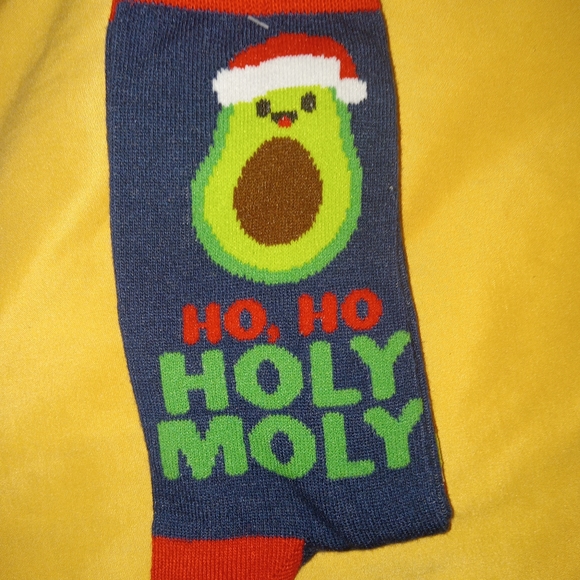 NWT Set of 2 Comical Crew Style Unisex Christmas Socks Holiday Fun Festive - Picture 3 of 3
